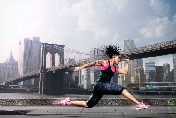 young; woman; portrait; studio; amsterdam; the netherlands; soft; colours; colors; black hair; jumping; springen; jong; vrouw; zacht; licht; zwart haar; pink; running; shoes; roze; hard; loop; schoenen; sky; line; New York; computer; composite